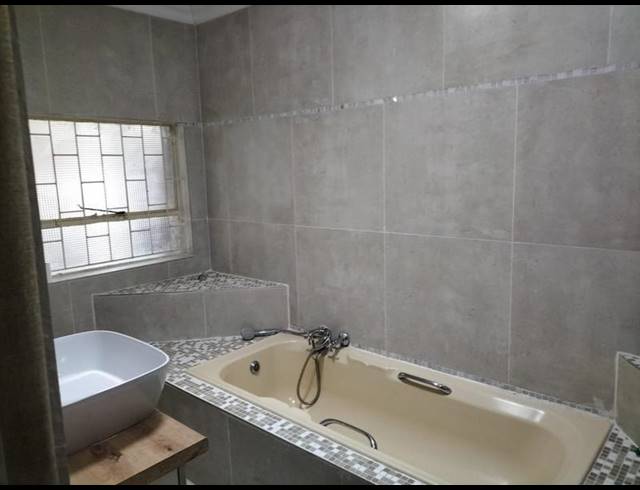 4 BEDROOM PROPERTY TO RENT IN BIRCH ACRES
